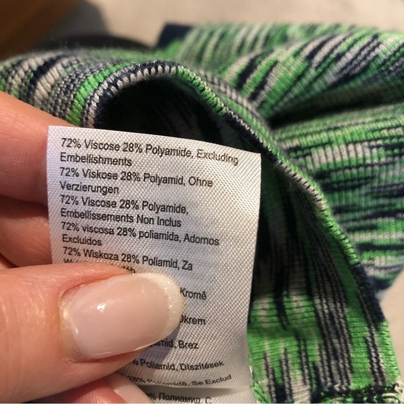 Cotton On crop top stretch woven medium weight green and navy cap sleeve L - Picture 6 of 6